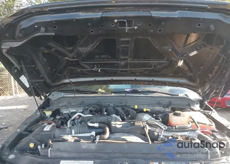 2015 Ford F250 Xlt z USA, uszkodzony, nr VIN 1FT7W2BTXFEC69585